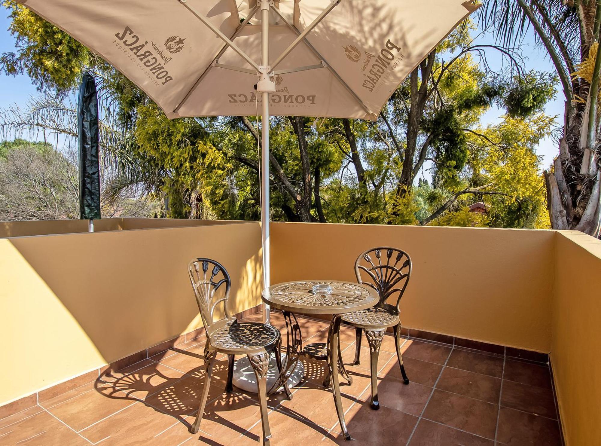 Sunward Park Guest House & Conference Center Boksburg Extérieur photo