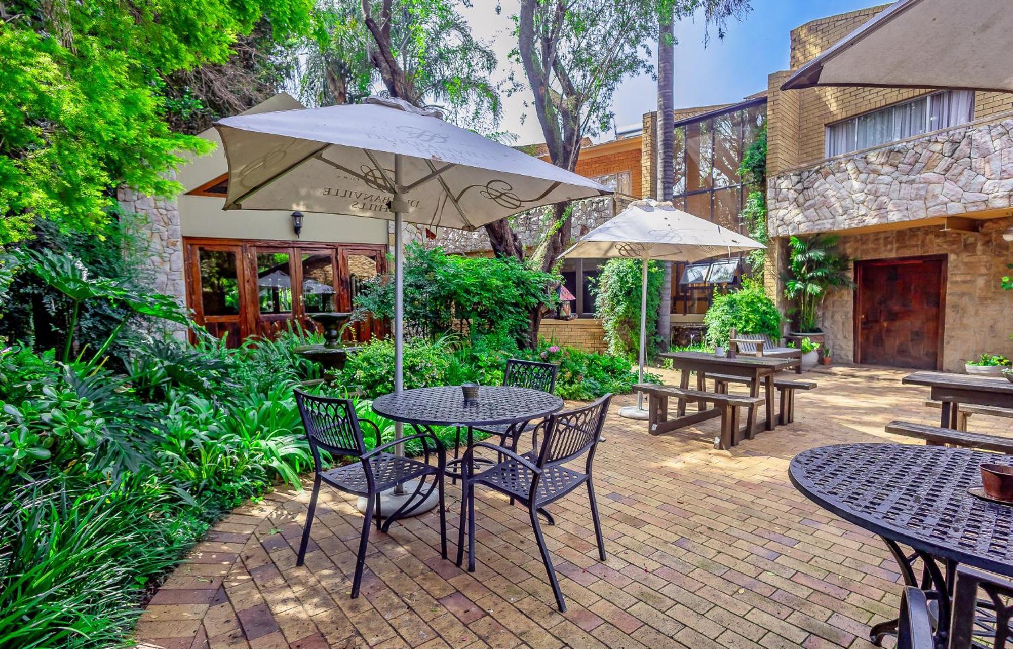 Sunward Park Guest House & Conference Center Boksburg Extérieur photo