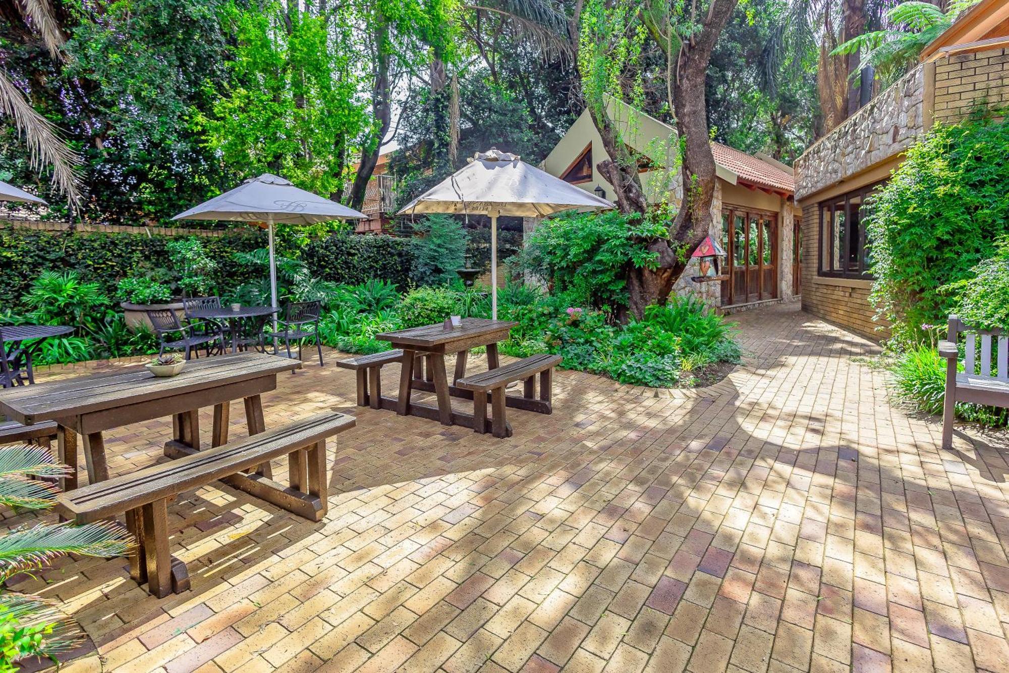 Sunward Park Guest House & Conference Center Boksburg Extérieur photo